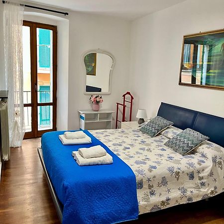 モンテロッソ・アル・マーレ Casa Albaヴィラ エクステリア 写真